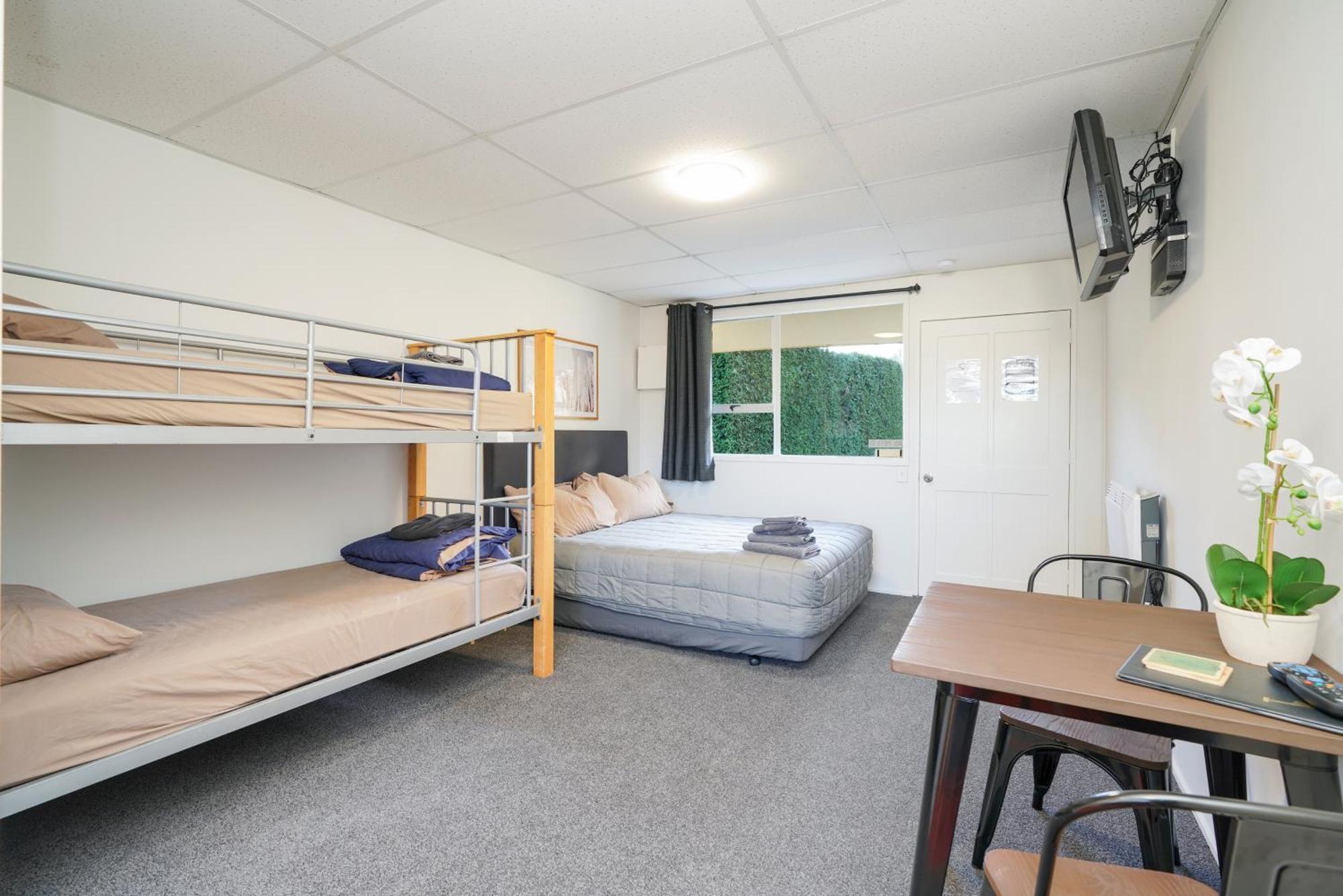 beach road holiday park Otatara Exterior foto